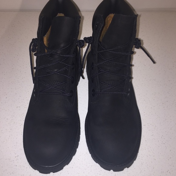 Black Timberland boots Great Condition Worn Once - Picture 3 of 6